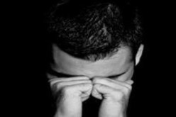 دموع الرجال لا تمسحها المناديل