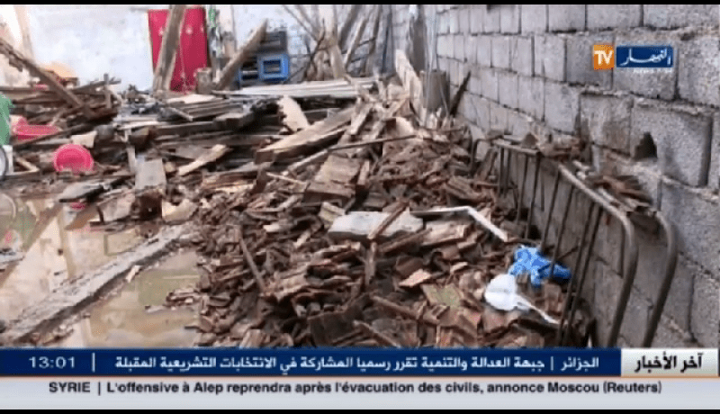 بالفيديو.. إنهيار سقف منزل يشرد عائلة في عين تموشنت