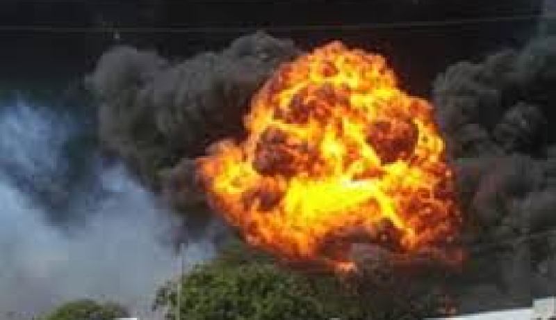 مصر: مقتل شرطي وإصابة آخر في انفجار عبوة ناسفة بمدرعة شمال سيناء