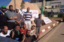 نكاز يدعو عمال مصنع الإسمنت بمعسكر الى وقف اضرابهم عن الطعام