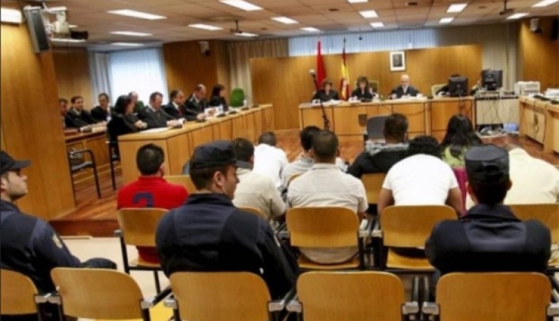 سجين مغربي خطير يفرّ من داخل محكمة بإسبانيا