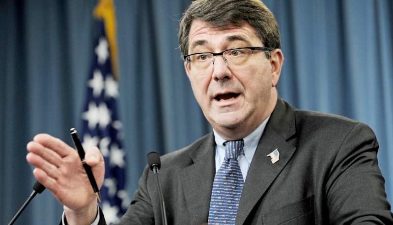 وزير الدفاع الأمريكي يصل أفغانستان في زيارة لم يعلن عنها مسبقا