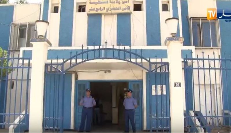 بالفيديو.. تفكيك شبكة مختصة في الإبتزاز والنصب بقسنطينة