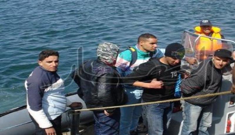 توقيف 12 حراڨ منهم 3 نساء برأس فالكون في وهران