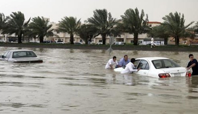 مقتل 12 سعوديا بينهم 6 أطفال بسبب الطقس