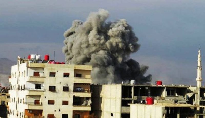 مقتل 12 مدنيا في غارات جوية على ريف دمشق