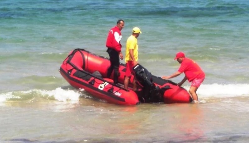 إنقاذ 12 شخصا من عائلة واحدة كانوا عالقين بساحل عين تموشنت