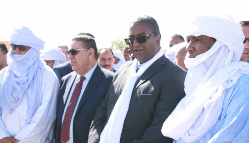 بالصور.. بن مسعود يضع حجر الأساس لفندق خاص بإليزي