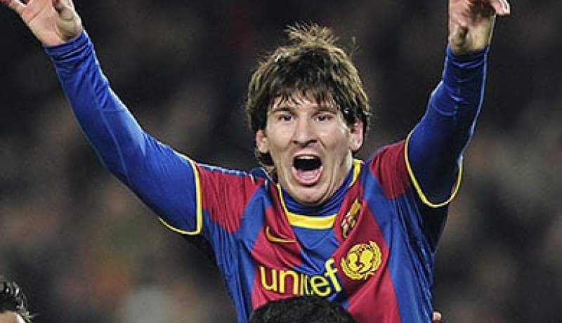 برشلونة يكتسح رايو فاياكانو بسباعية ويؤجل تتويج الريال