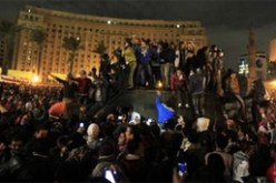 مرسي يعيد النظر في الطوارئ ويعلن عن بدء التحقيق في العنف