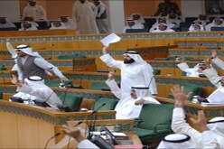 الإسلاميون يحققون فوزا ساحقا  في انتخابات مجلس الأمة بالكويت