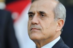 الرئيس اللبناني بدأ مشاورات حول امكانات تشكيل حكومة جديدة