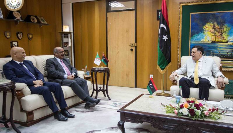 الجزائر ستعيد فتح سفارتها في طرابلس قريبا