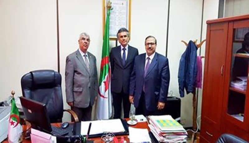 نكّـاز يلعب ورقتـه الأخيرة