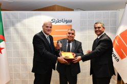 سوناطراك وإيني الإيطالية: توقيع مذكرة تفاهم لتدعيم الشراكة في حوض بركين