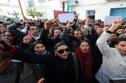 معارضون تونسيون يدعون إلى تعبئة شعبية ضدّ الدستور