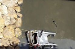 فيديو … سقوط سيارة في وادي الحراش بالعاصمة