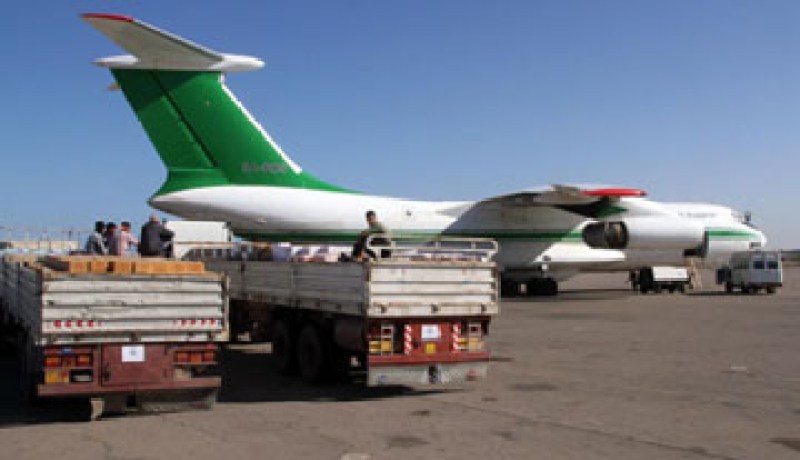 ليبيا ترسل مساعدات إنسانية إلى قطاع غزة