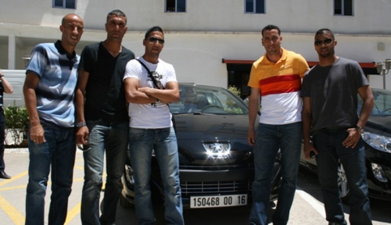 ''نجمة'' تفي بوعدها للاعبين المبعدين من المنتخب