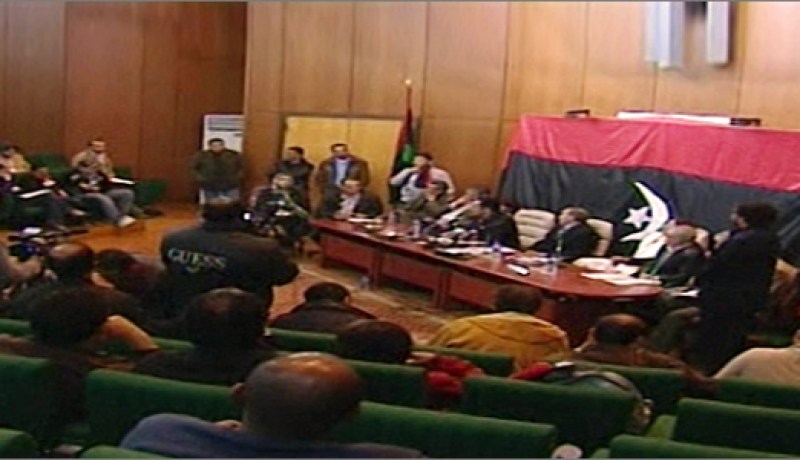 المجلس الوطني الانتقالي في ليبيا يصادق على قانون لانتخاب المجلس التأسيسي