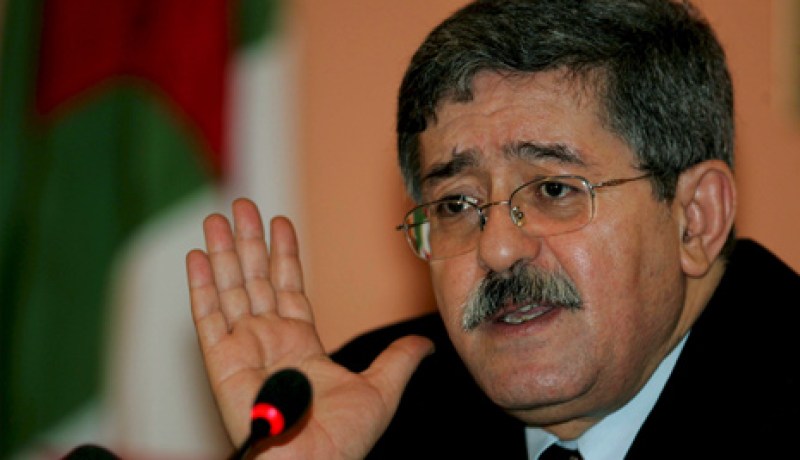 أحمد أويحيى  الاستثمار العمومي أحد الحلول الناجعة للقضاء على البطالة