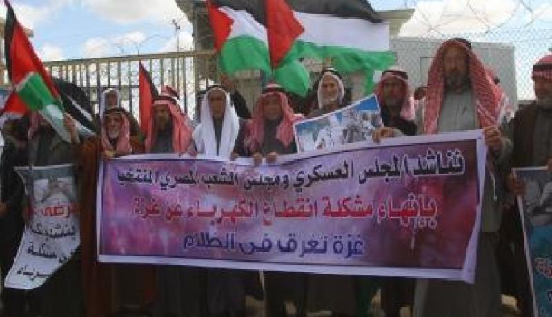 غزة تحذر من أن أزمة انقطاع التيار الكهربائي تشكل خطرا في المشافي