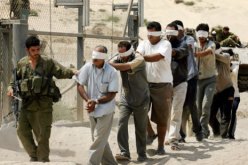 اصابة عشرات من المتظاهرين المساندين للاسرى الفلسطينيين بحالات اختناق في الضفة الغربية