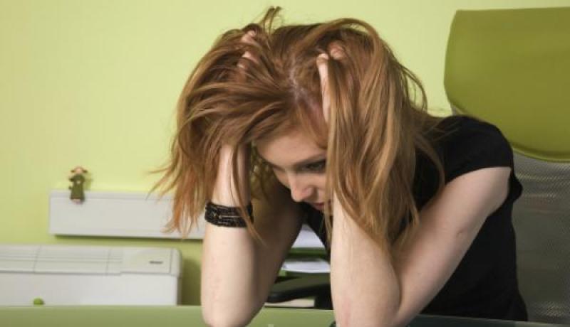 ماذا أفعل مع أمي‮ ‬التي‮ ‬تترقّب تصرّفاتي