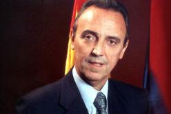 رئيس برشلونة الأسبق يهدد بالإنتحار في حال هزيمة ريال مدريد