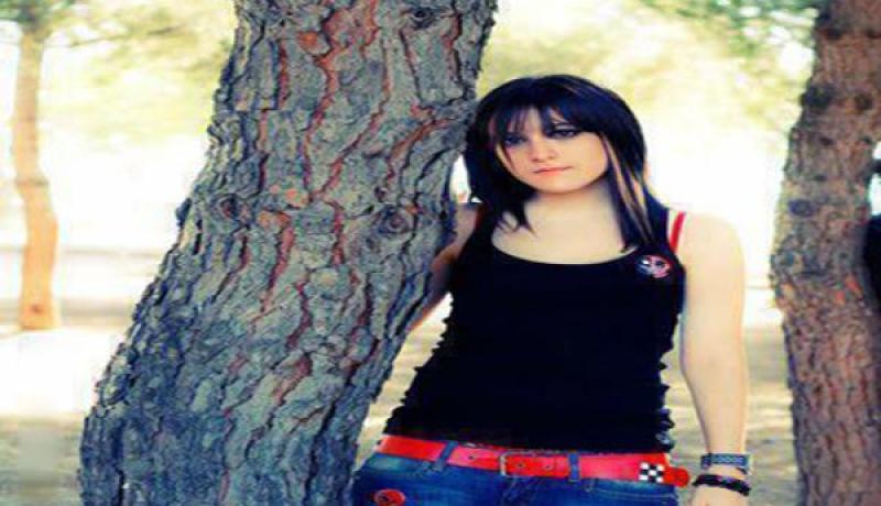 أدخلها إلى بيتنا على أساس أنها قريبته.. ولم أكن أظن بأنها مثلي زوجته