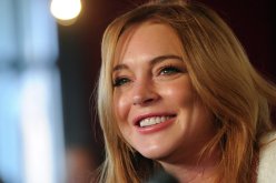 ليندسي لوهان  تهنّئ المسلمين بشهر رمضان