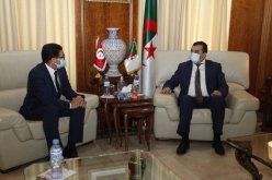 عرقاب يتباحث مع السفير التونسي المشاريع الحالية وفرص التعاون المستقبلية