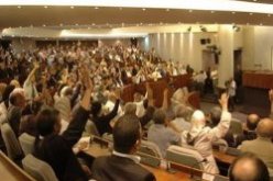 حالات التنافي مع العهدة البرلمانية يتراجع إلى 13 نائبا بالمجلس الشعبي الوطني