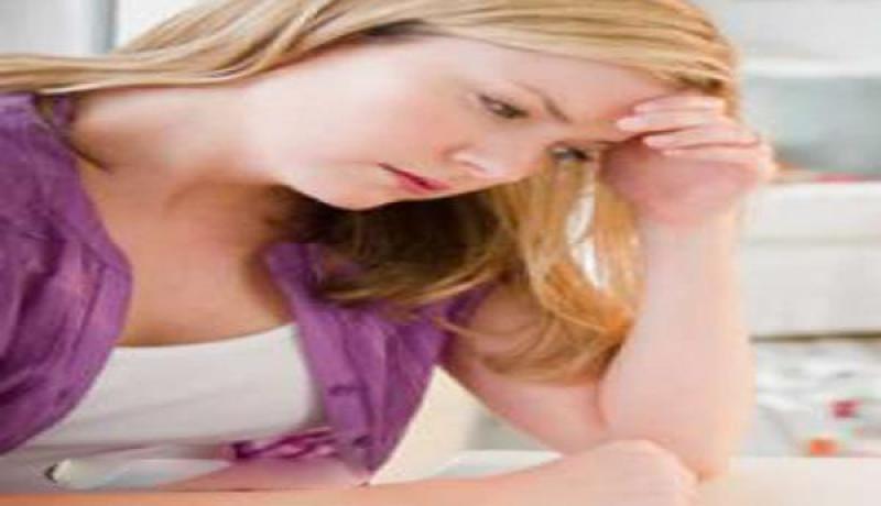 أنا في ورطة حقيقية.. ولا أدري كيف أواجه ابنتي وأنقذها