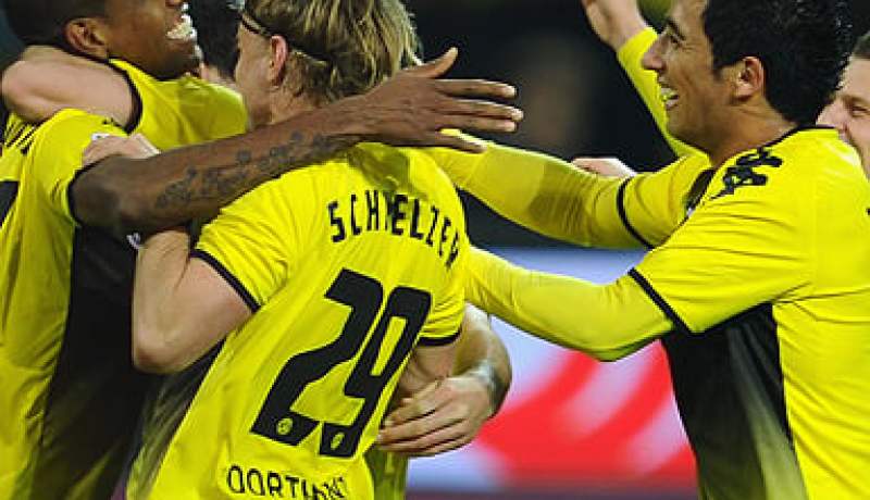 بوروسيا دورتموند يحرز اللقب الثامن في تاريخه
