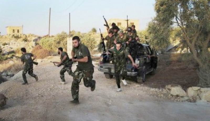 نشطاء المعارضة السورية يتوقعون انتقالا يسوده الفوضى بعد سقوط الأسد