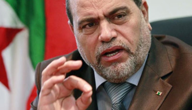 بوتفليقـة أفحــم كـيري وأكــد عــدم تســامحــه في قضـايـا الأمــن والسيــادة