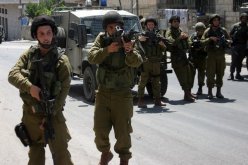 فلسطينية تطعن إسرائيلي قبل أن تصاب بإطلاق النار