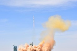 الصين تنجح في إطلاق أقمار صناعية جديدة إلى الفضاء