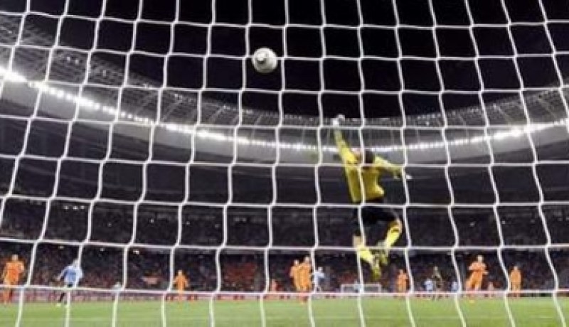 مونديال 2010: سنايدر وفيا في صدارة الهدافين