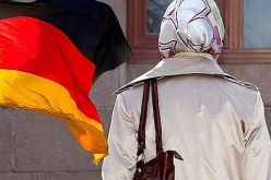 ألمانيا تبطل حظرا على ارتداء المدرسات للـحجاب