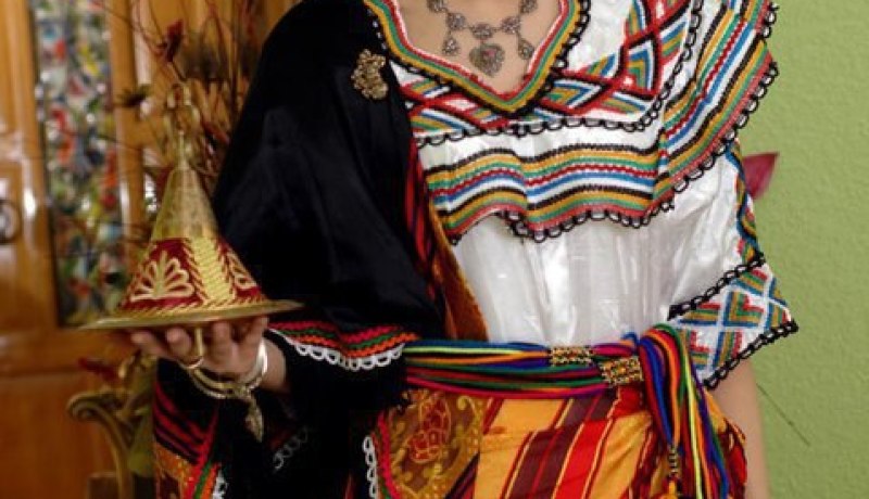 صور مختارة للنساء الجزائريات من مختلف ولايات الوطن