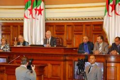 بن صالح ينصب أعضاء مكتب مجلس الامة