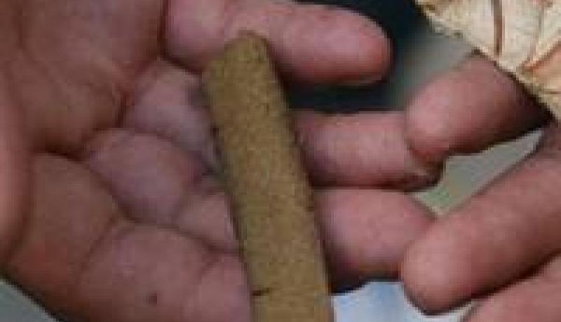 توقيف ثلاثة أشخاص من بينهم إمرأة متورطين في قضية الحيازة و المتاجرة بالمخدرات