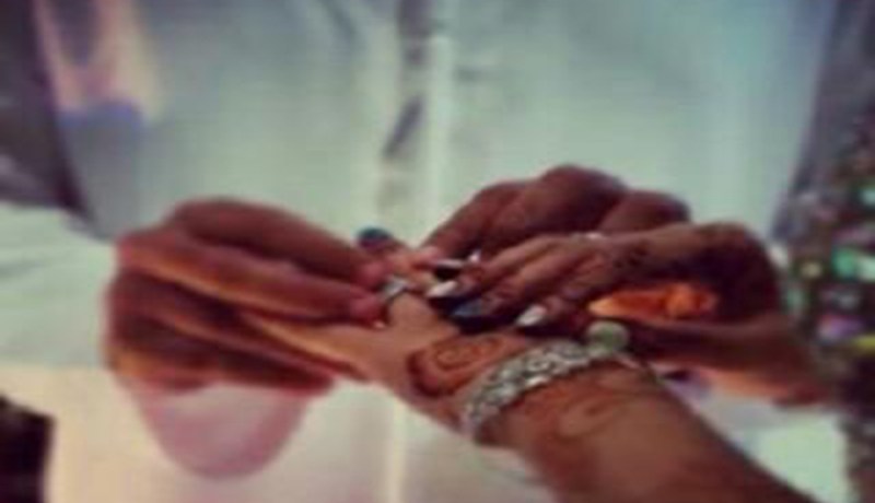 أبغي الحلال.. أناشد شهما يقاسمني شقتي وحياتي