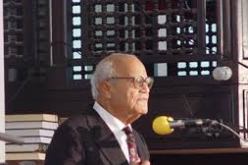 الشاعر المصري محمد التهامي يفارق الحياة