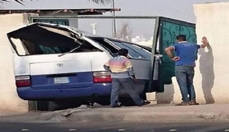 بالصور والفيديو..  قتيلان و9 جرحى في حادث مرور