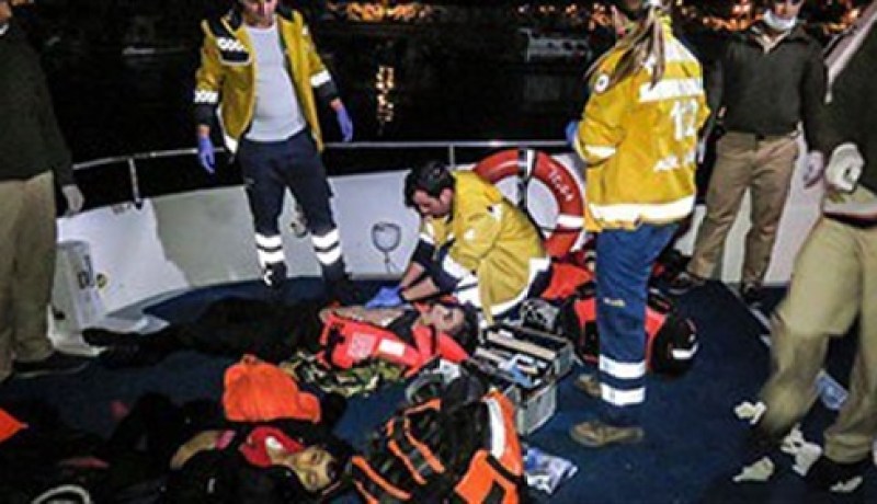 إنقاذ 64 مهاجرا بينهم طفلين في البحر بين المغرب وإسبانيا