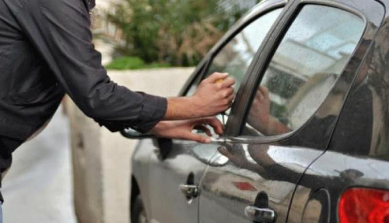  توقيف 4 أشخاص وإسترجاع مركبتين فاخرتين في تبسة