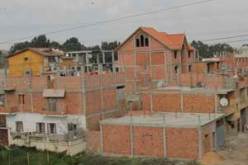 قرابة 900 مخالفة خاصة بالبيئة والعمران بولاية معسكر